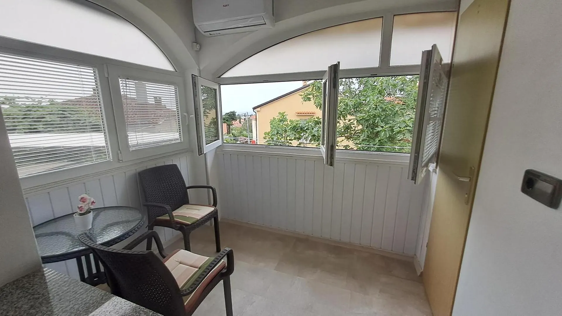 Studio Apartments Maslinik Krk Town